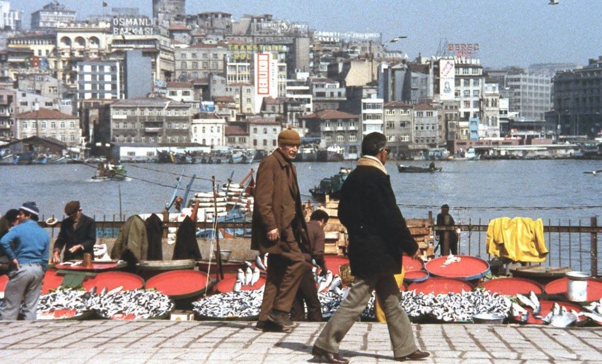 Oerlikon cephe reklamı, Eminönü, 1976