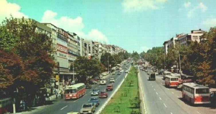 Akbank cephe reklamı, Beşiktaş, 1983