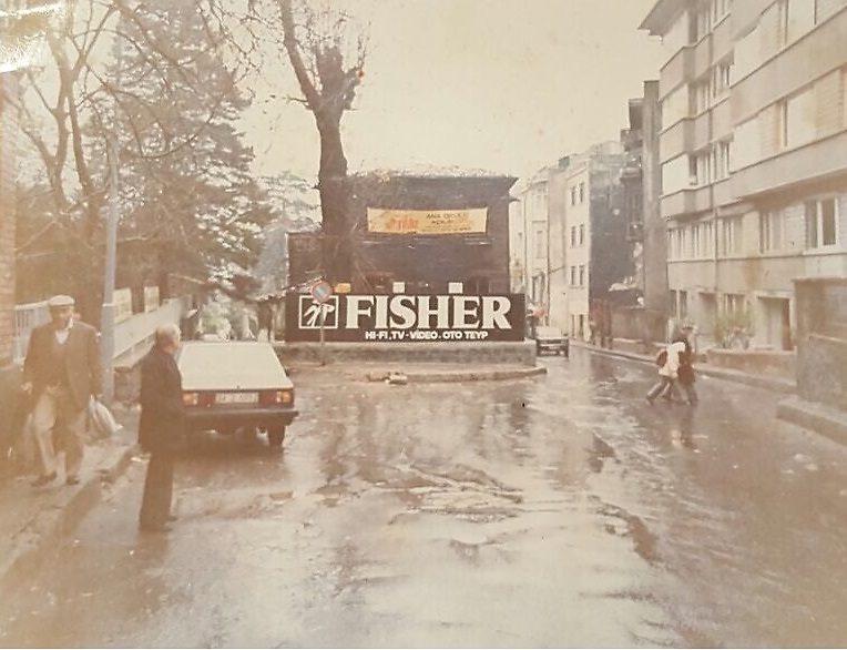 Fischer cephe reklamı, Bebek, 1989