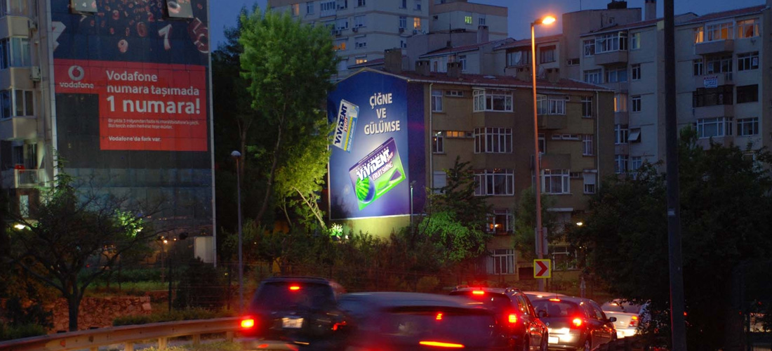 Vivident cephe reklamı